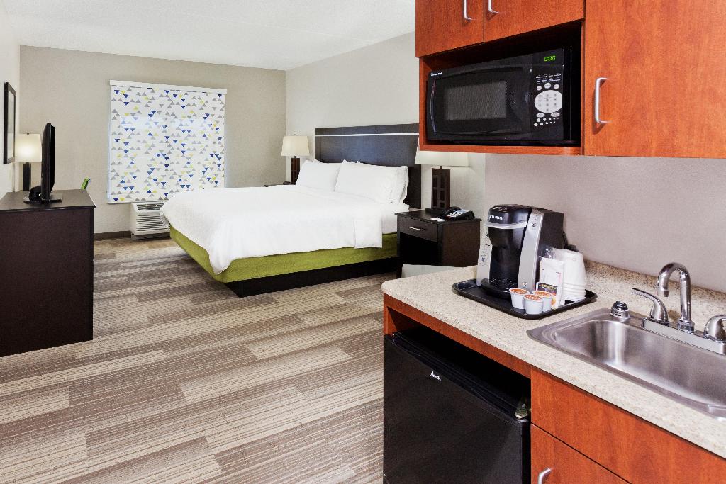 Holiday Inn Express Suites Montgomery E Eastchase