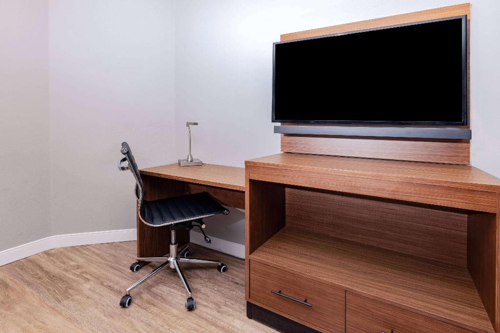 Hawthorn Suites By Wyndham Ardmore