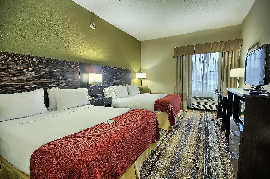 Holiday Inn Express & Suites Columbus SW-Grove Cty