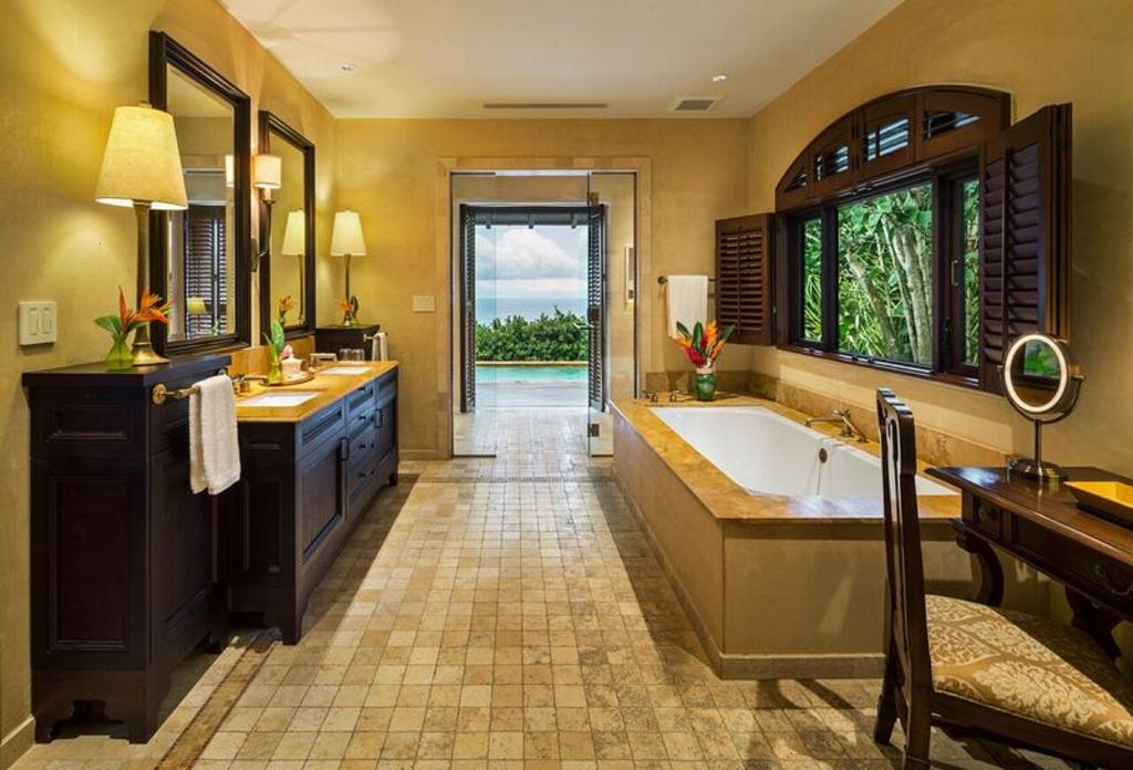 Royal Isabela