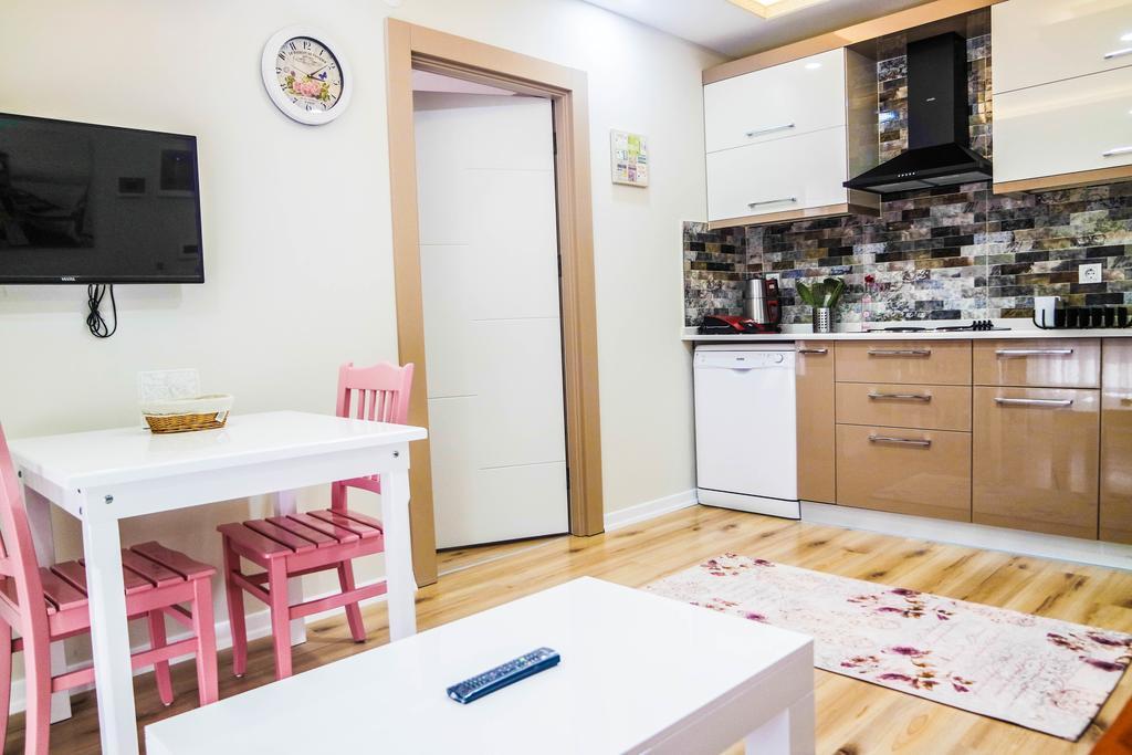 Ale Apartments Hotel
