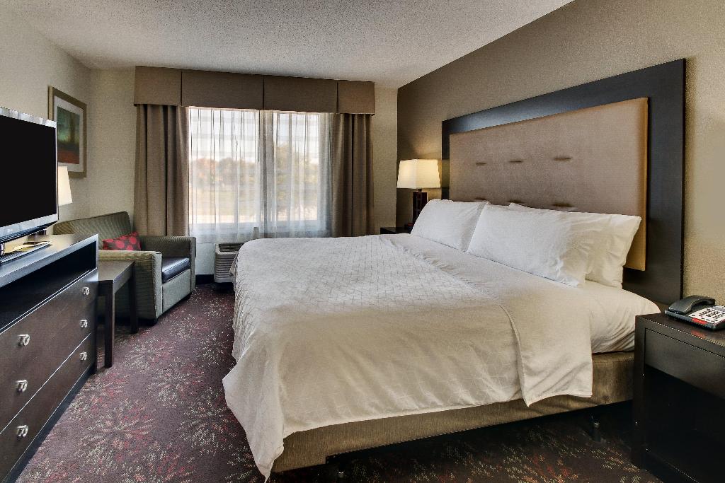 Holiday Inn Express and Suites Lancaster Lititz