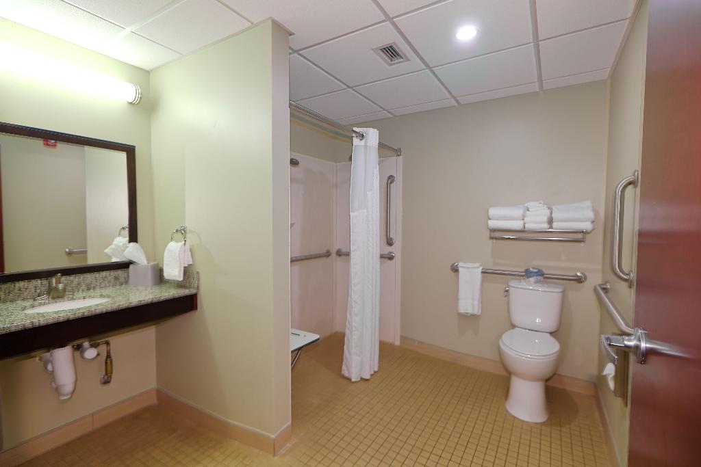 Holiday Inn Express and Suites Pittsburgh West Gre