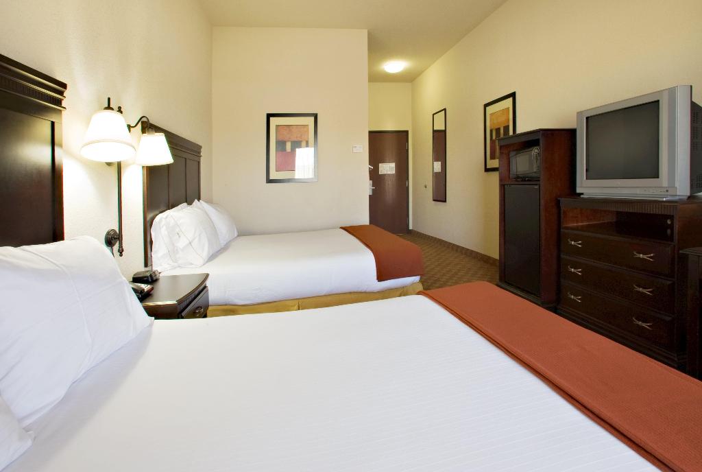 Holiday Inn Express & Suites Sweetwater