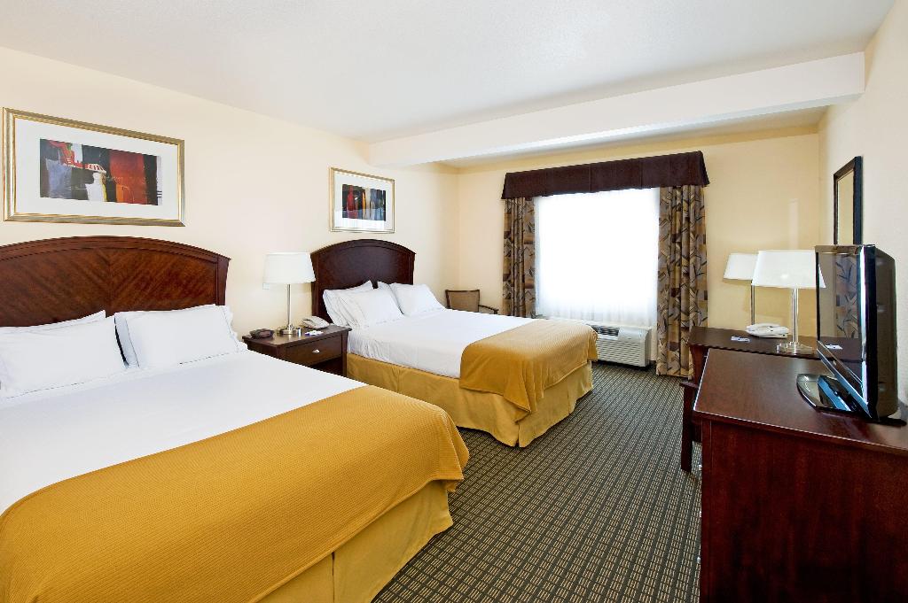 Holiday Inn Express & Suites Willcox By IHG