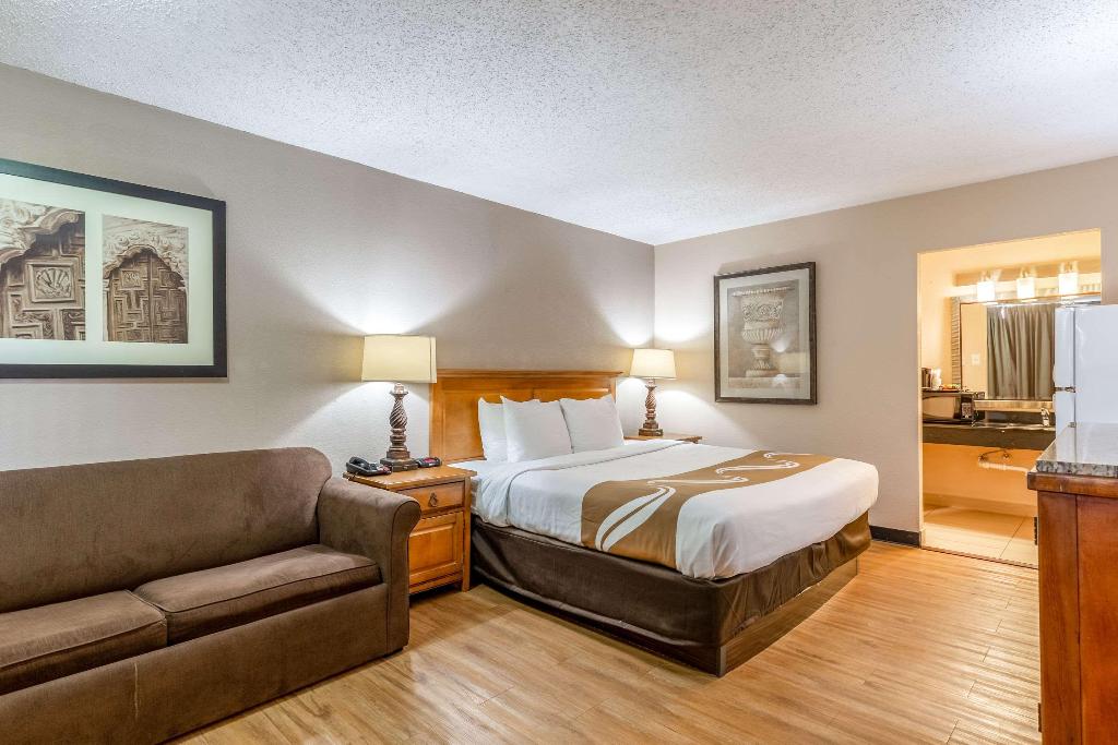 Quality Inn Houston Pasadena