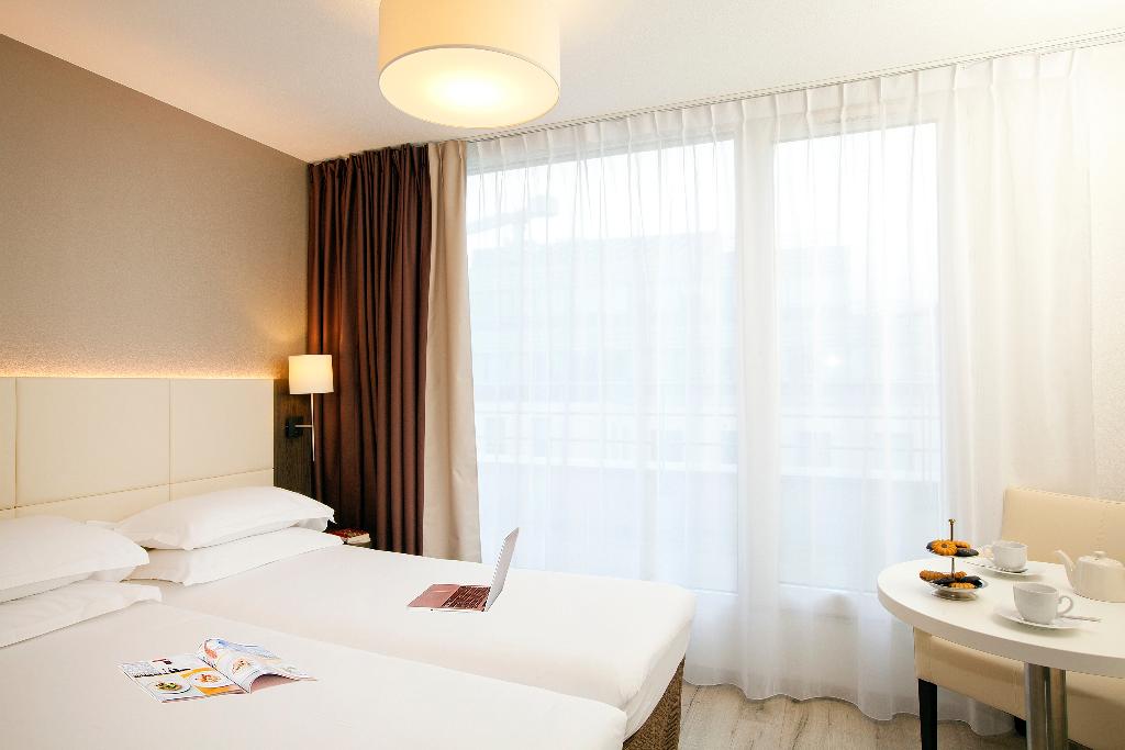 Sejours & Affaires Montreuil