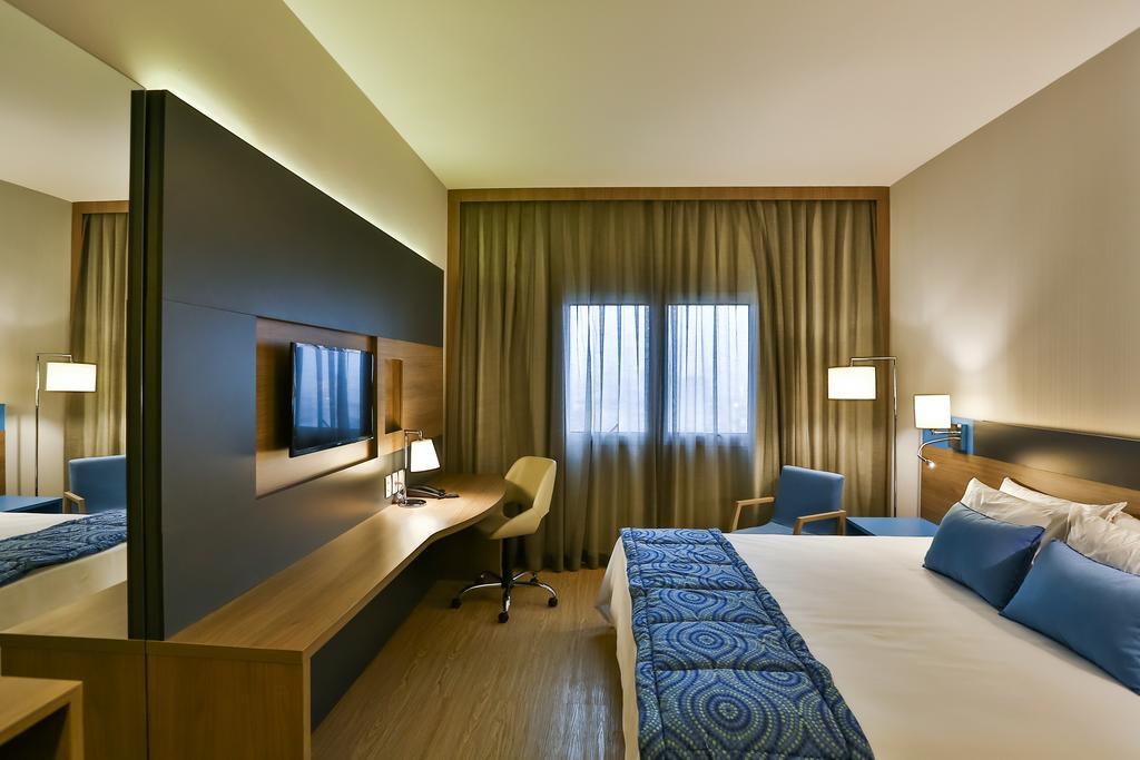 hotel-thumb