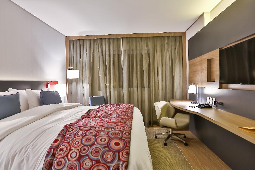 hotel-thumb
