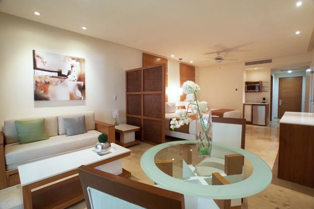 The Reef 28 Hotel & Spa - Luxury Adults Only - All Suites photo 28