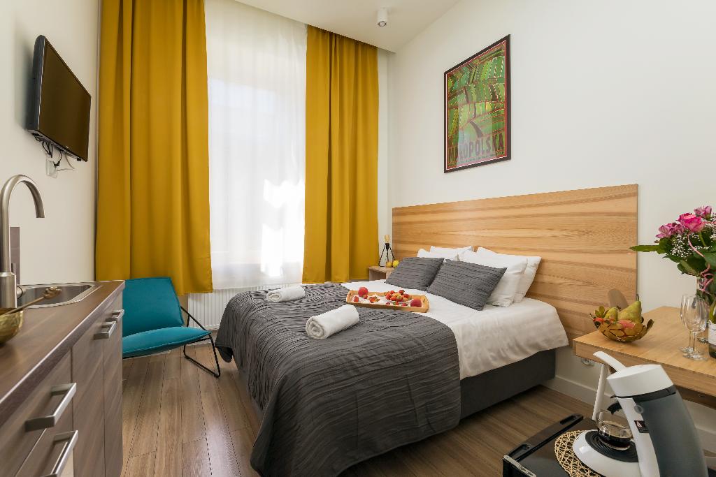 Platinum Suites Aparthotel