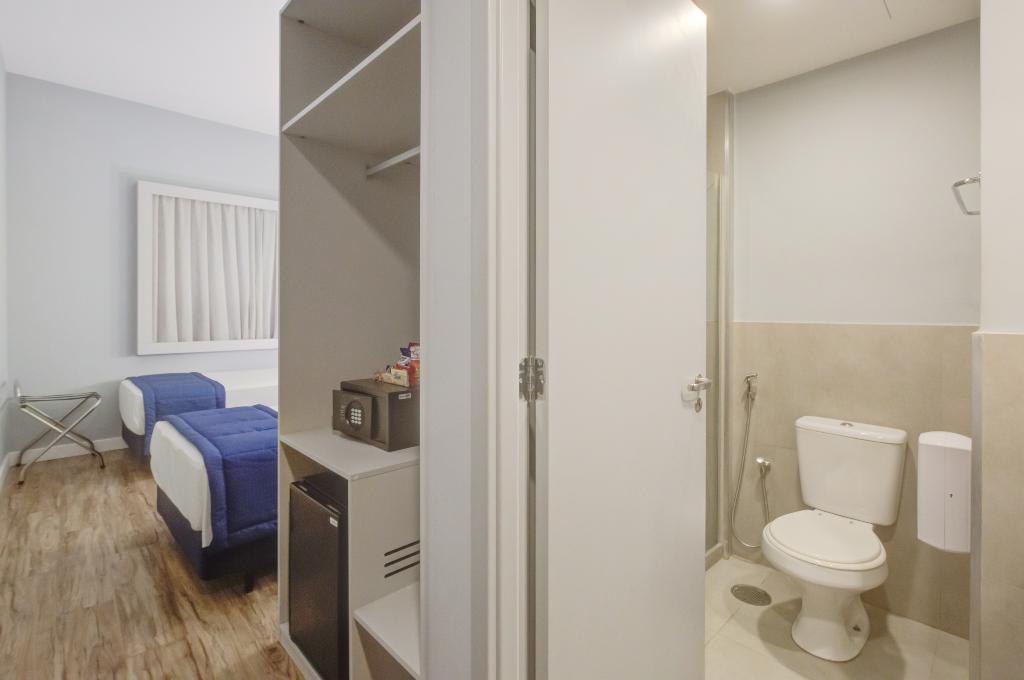 hotel-thumb