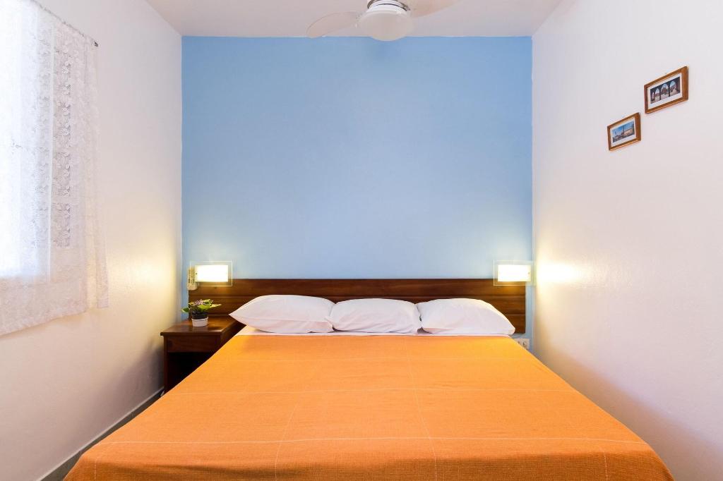 hotel-thumb