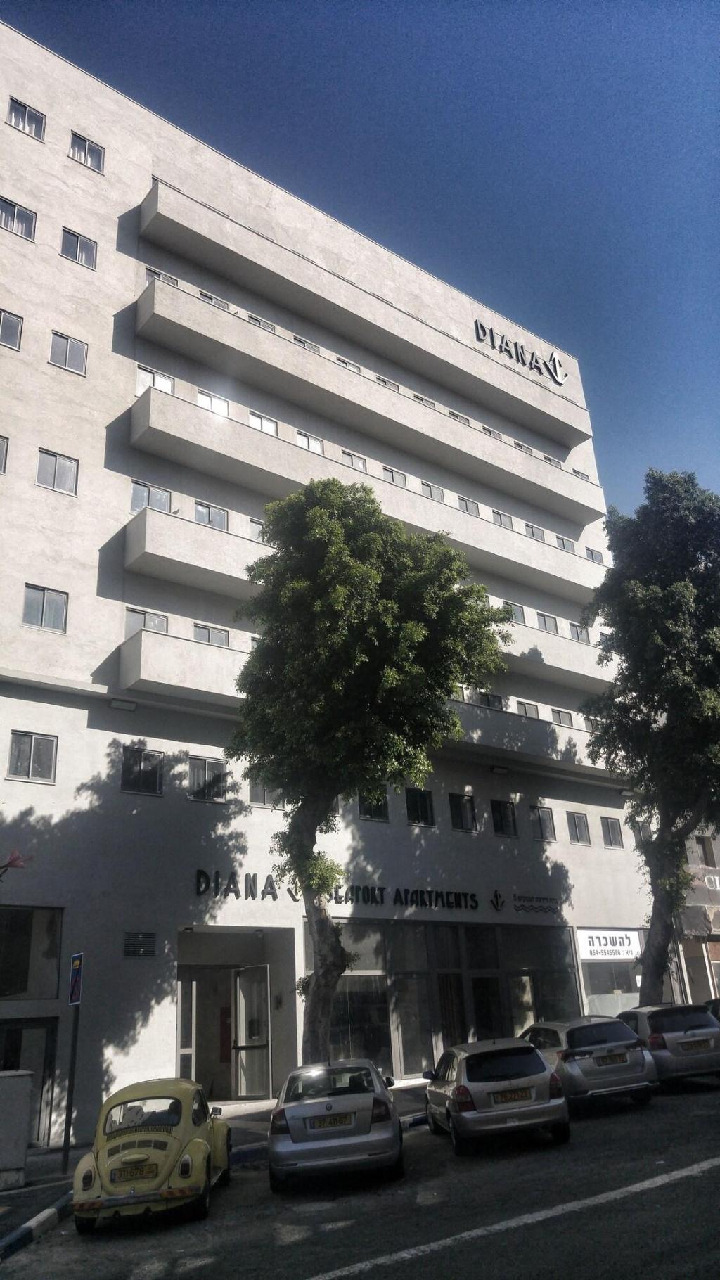 Diana Seaport Apartments