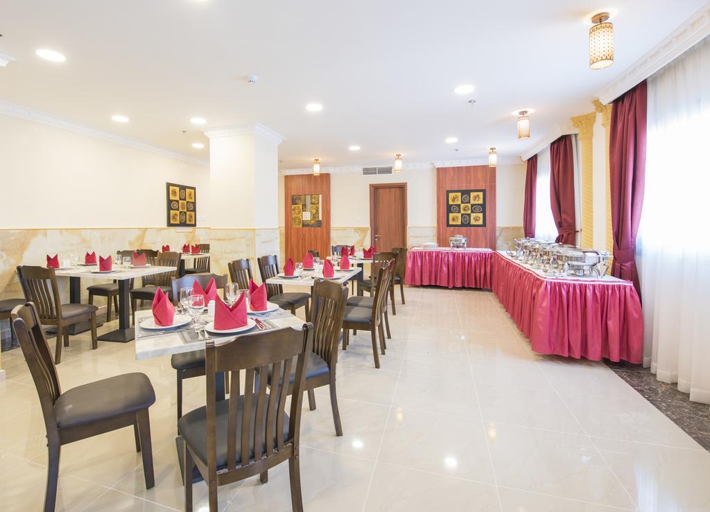 Hotel Royal Tulip Hotel ex Al Farej, Vereinigte Arabische Emirate, Dubai. Großes 2