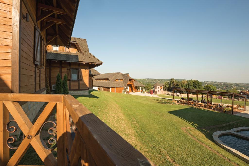 Ethno Hotel Vrdnicka Kula