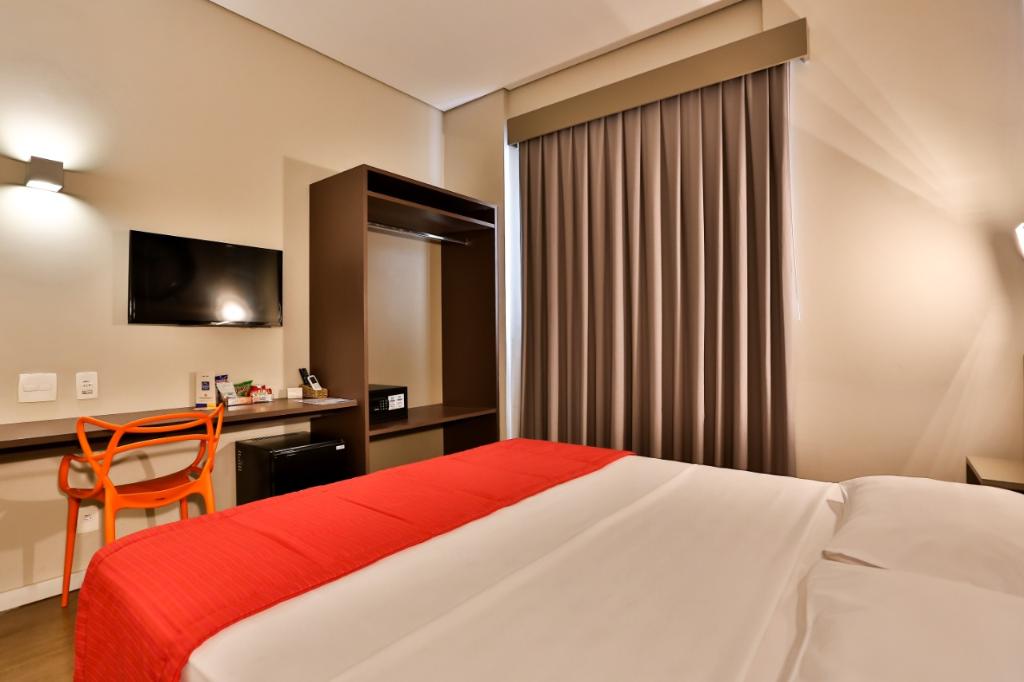 Summit Suites Hotel - Pindamonhangaba