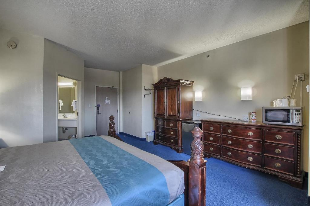 Motel 6 London, ON - Ontario