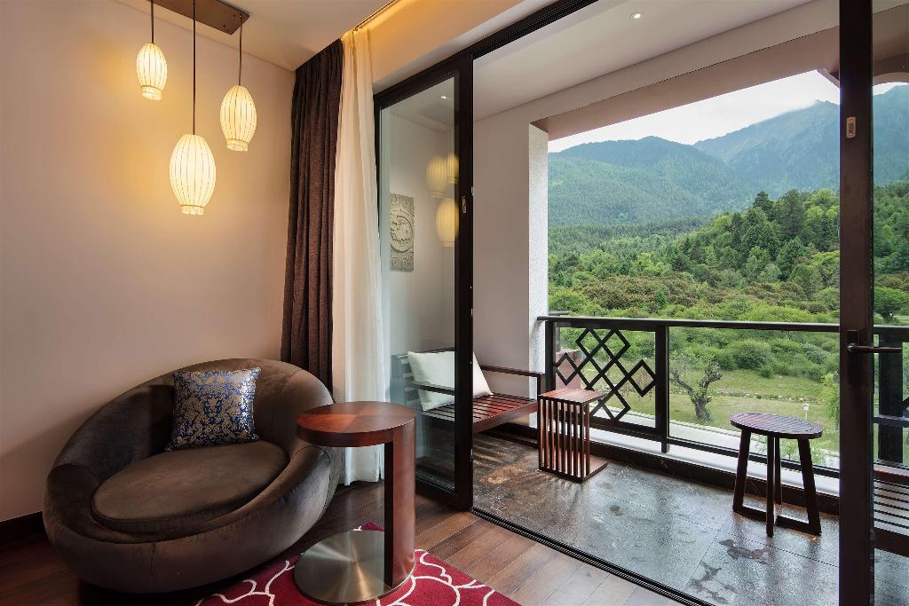 Hilton Linzhi Resort