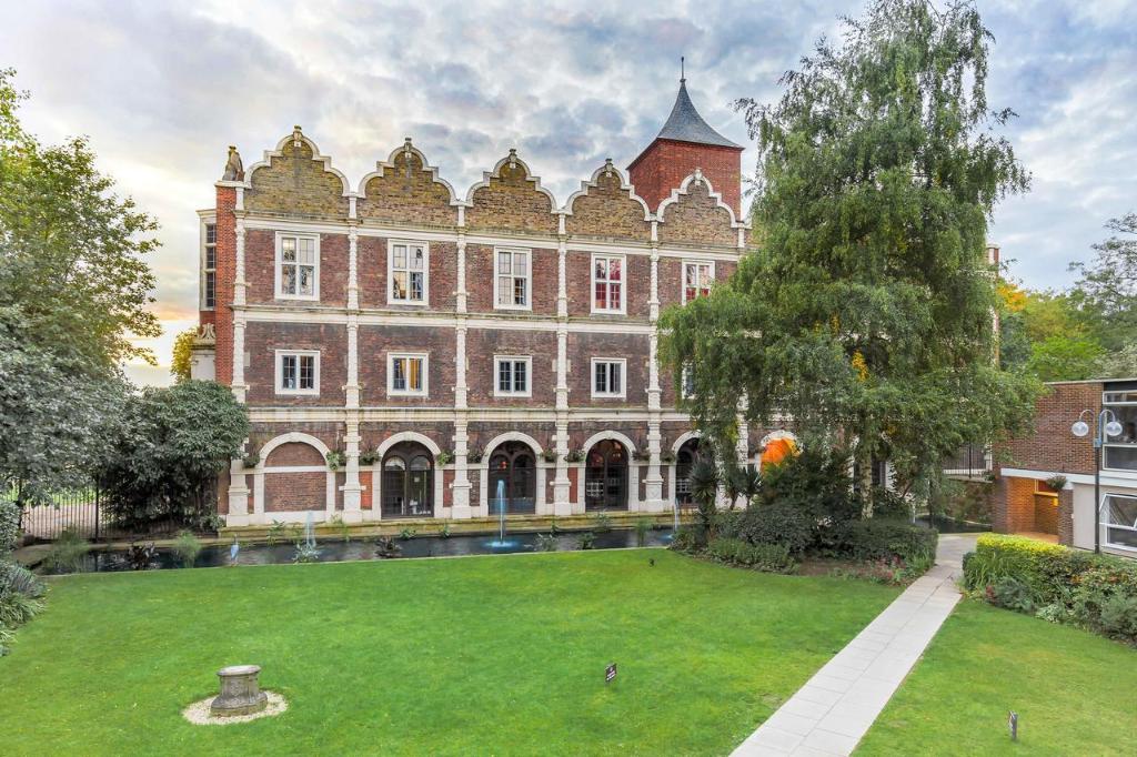 Safestay Holland Park - General view