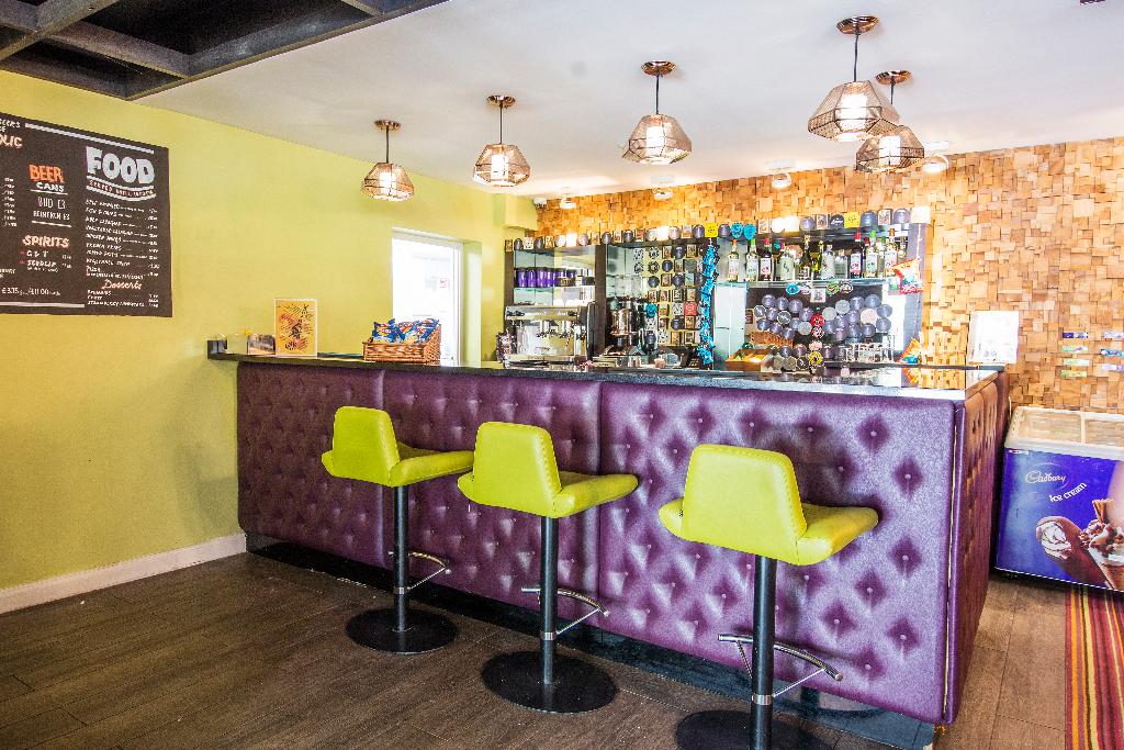 Safestay Holland Park - Bar