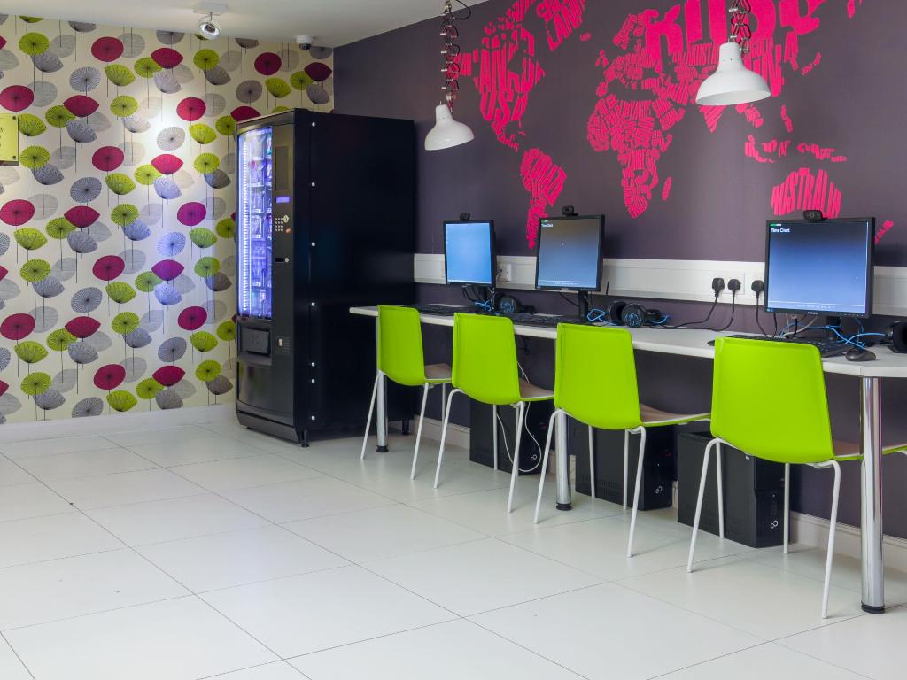 Safestay Holland Park - Lobby