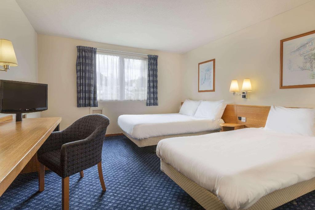 Days Inn Magor