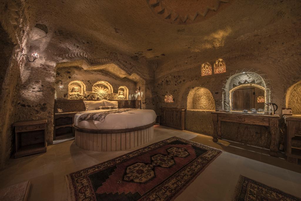 Kapadokya Hill Hotel Spa (+12)