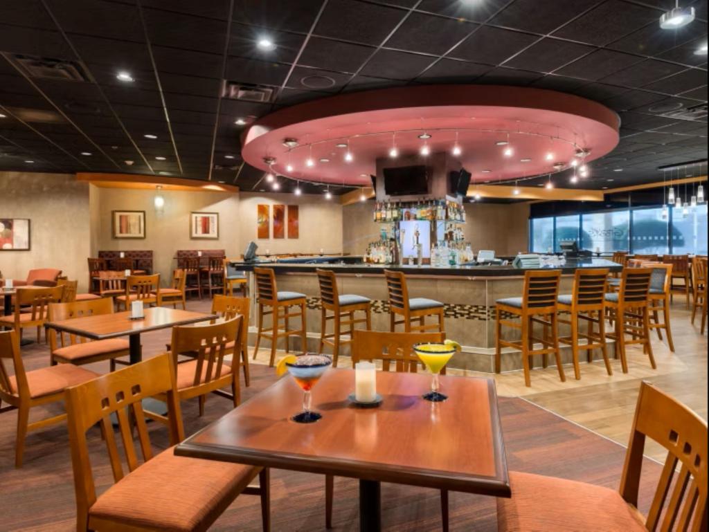 Holiday Inn Knoxville West Cedar Bluff Rd photo 15