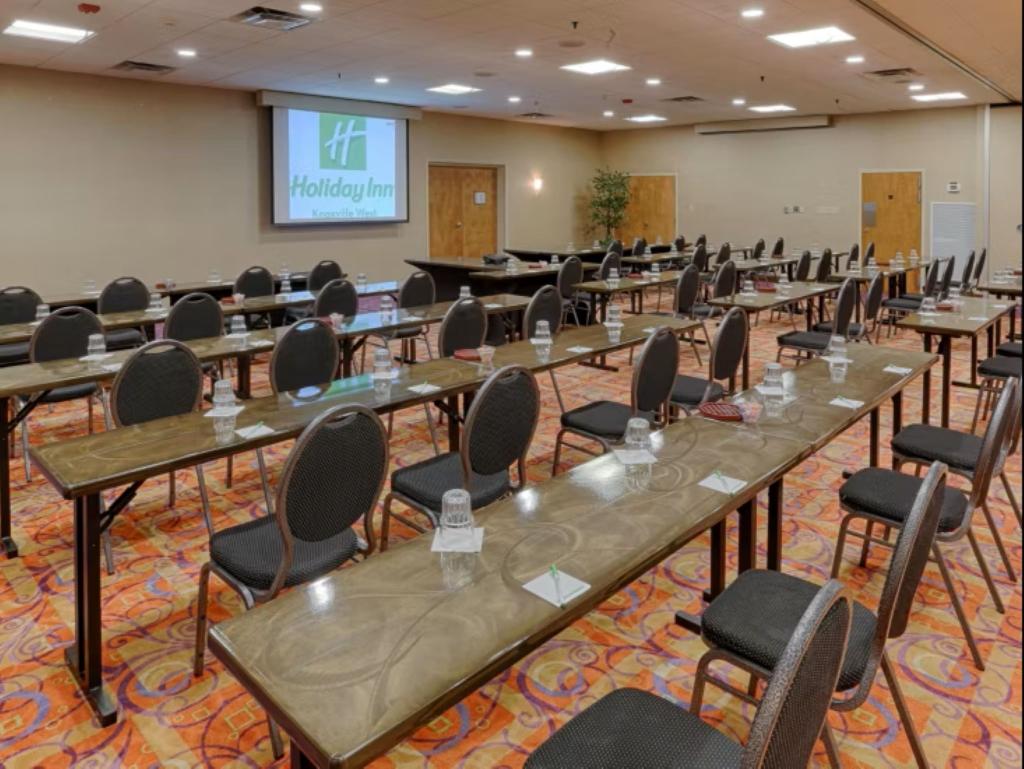 Holiday Inn Knoxville West Cedar Bluff Rd photo 31