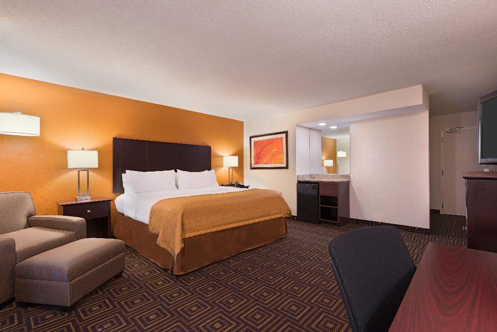Holiday Inn Knoxville West Cedar Bluff Rd photo 26