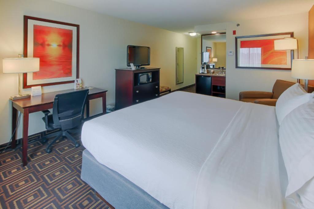 Holiday Inn Knoxville West Cedar Bluff Rd photo 13