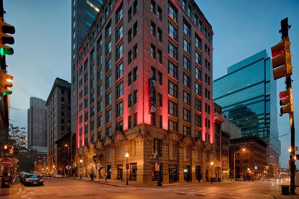 HOTEL RL BALTIMORE INNER HARBOR Baltimore MD 207 East Redwood 21202