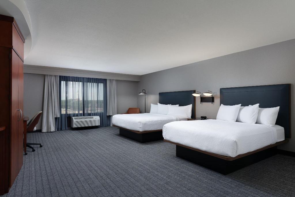 Courtyard by Marriott Wichita at Old Town