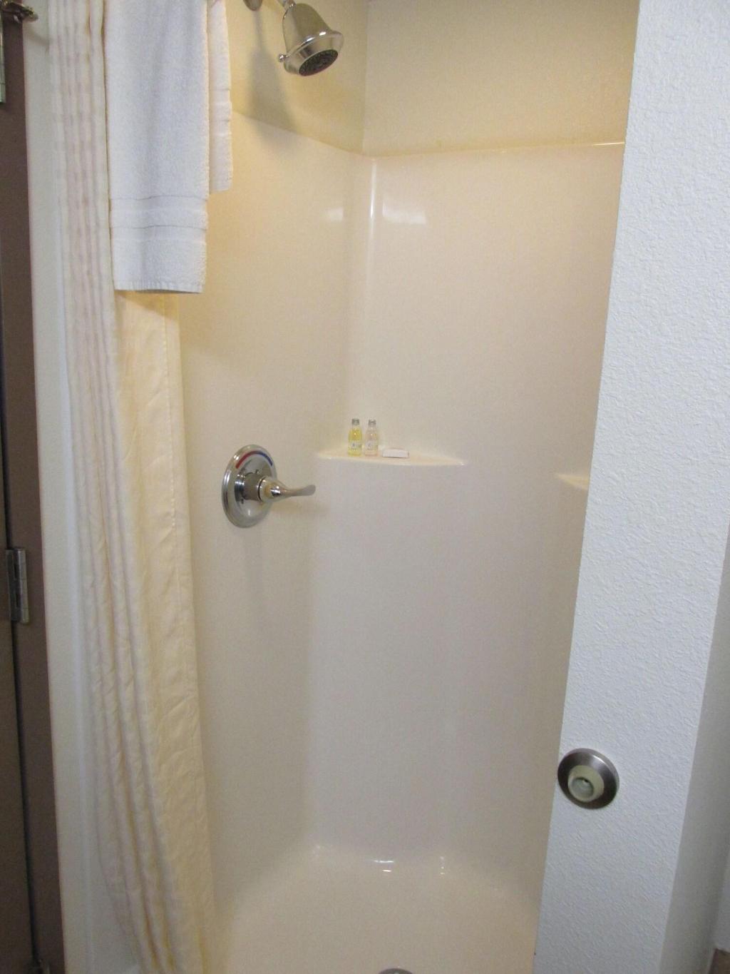 Crystal Springs Inn And Suites