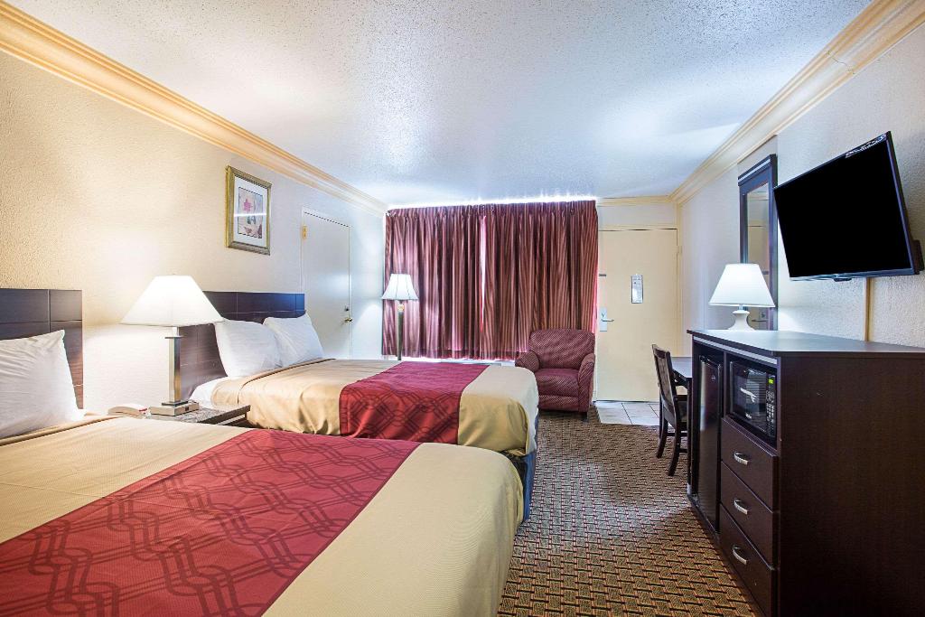 Rodeway Inn & Suites Birmingham I-59 exit 134
