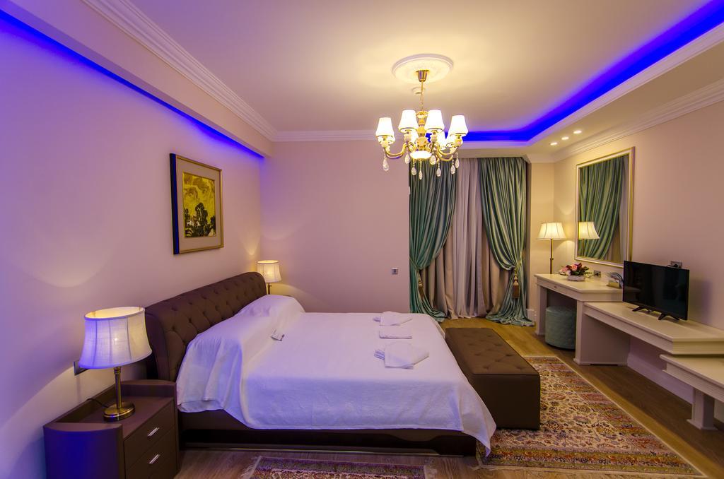 Phoenicia Royal