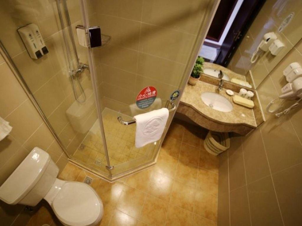 GreenTree Inn Mong  Kok Express Hote