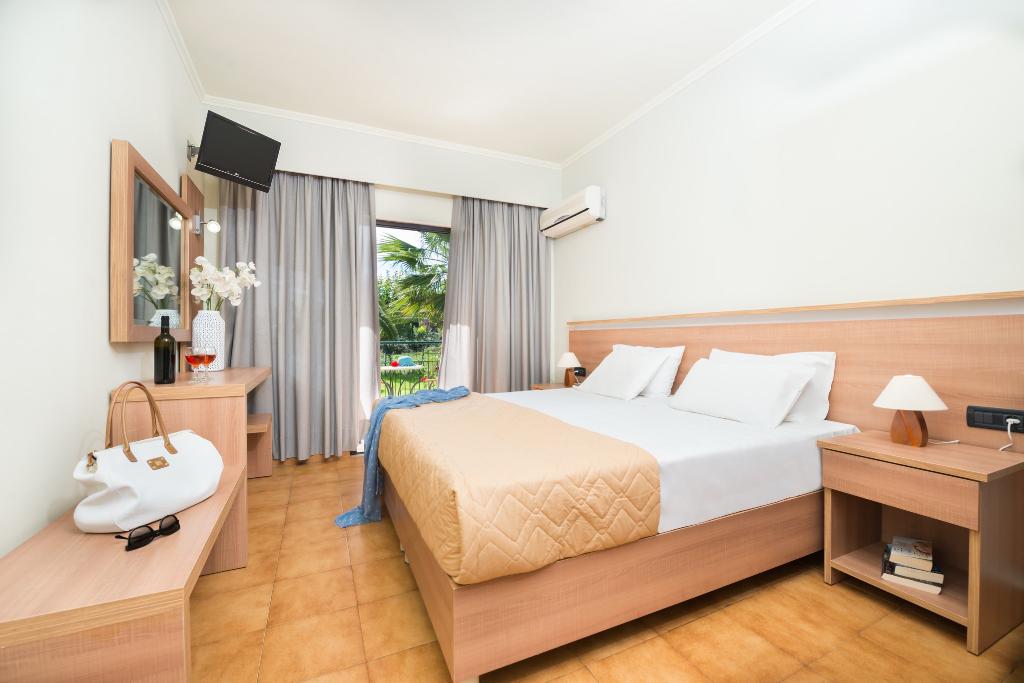 Ilios Hotel