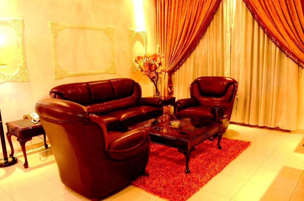 Jad Hotel Suites