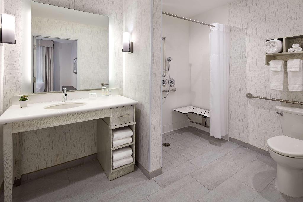 Homewood Suites by Hilton Long Beach Airport