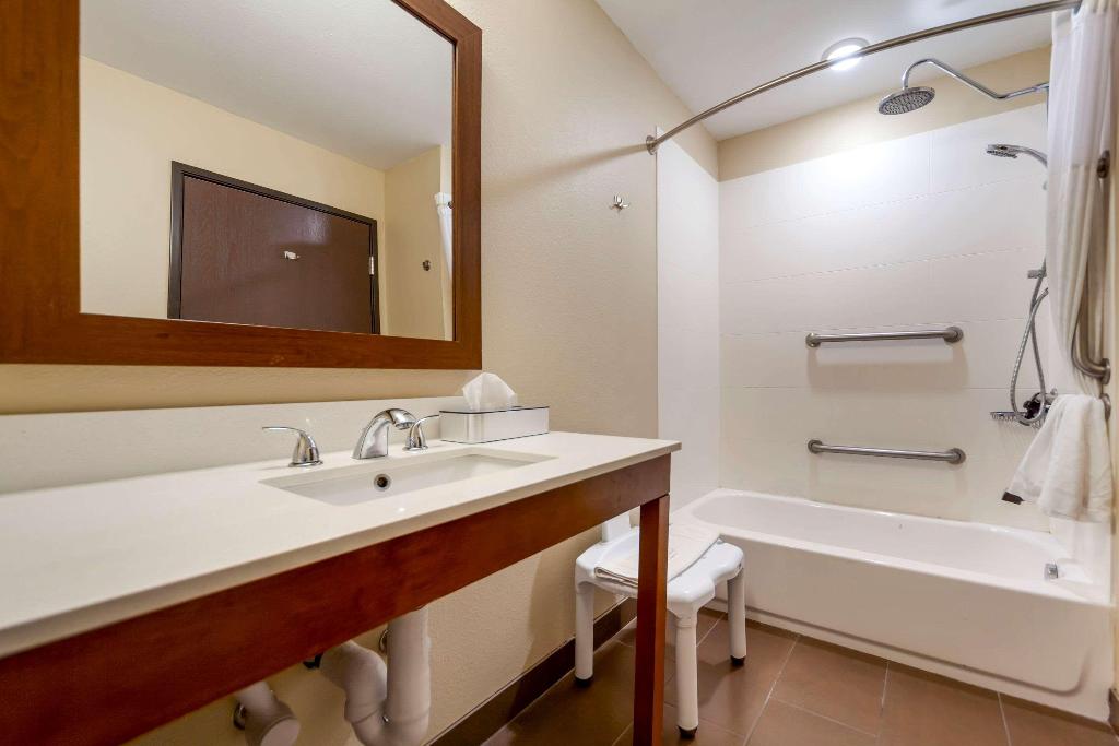 Comfort Suites La Vista - Omaha