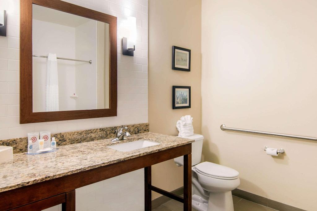 Comfort Inn & Suites Independence