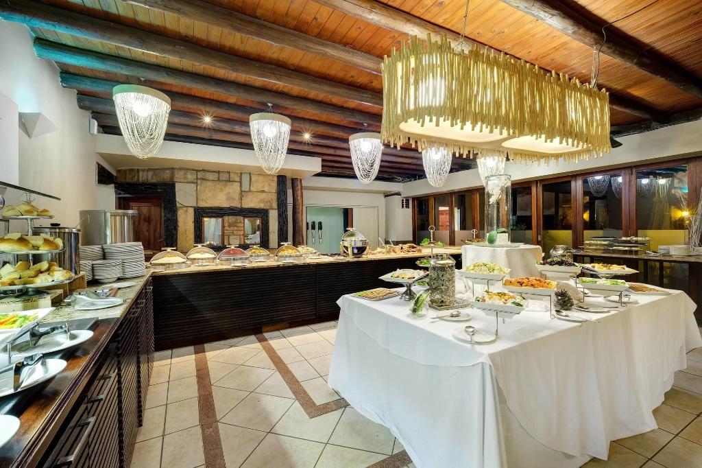 Protea Zebula Lodge - Restaurant