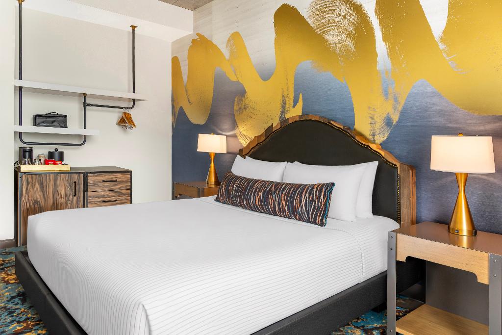 Cambria Hotel Nashville Downtown