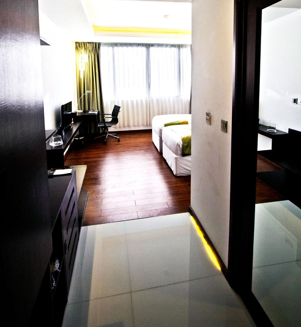 hotel-thumb