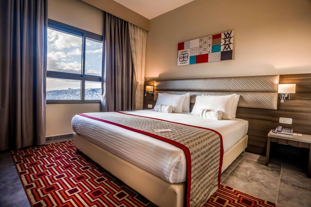 Ramada Nazareth