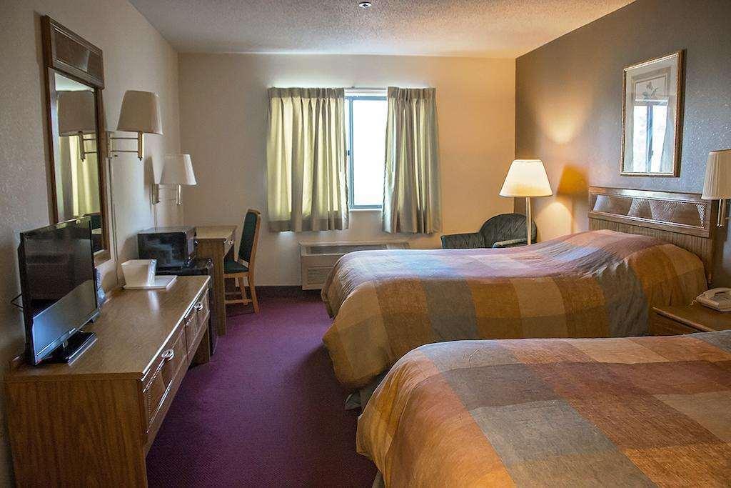 Baymont By Wyndham Harvard