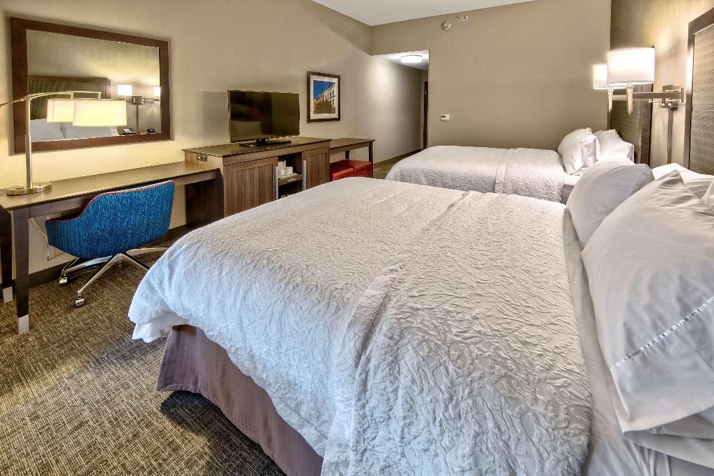 Hampton Inn & Suites Franklin Berry Farms