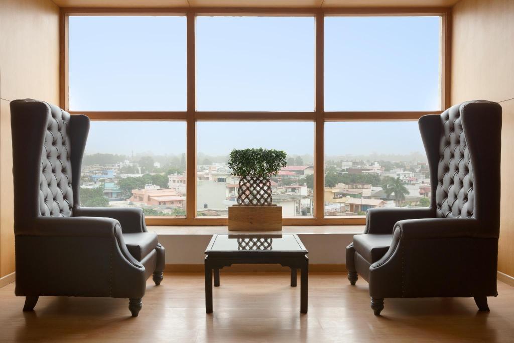 Ramada By Wyndham Dehradun Chakrata Road